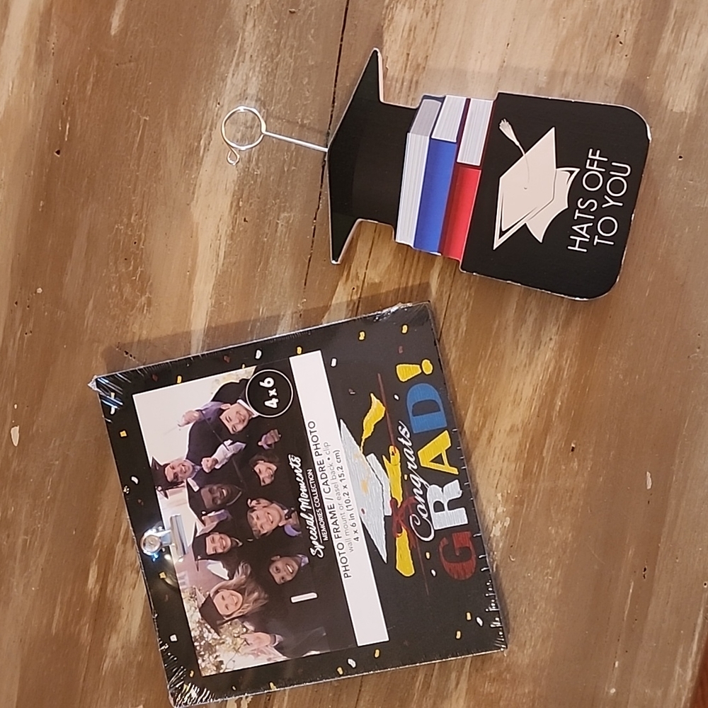 Set of graduation frames and picture holder
